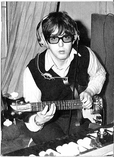 File:Mccartney-specs 7.jpg